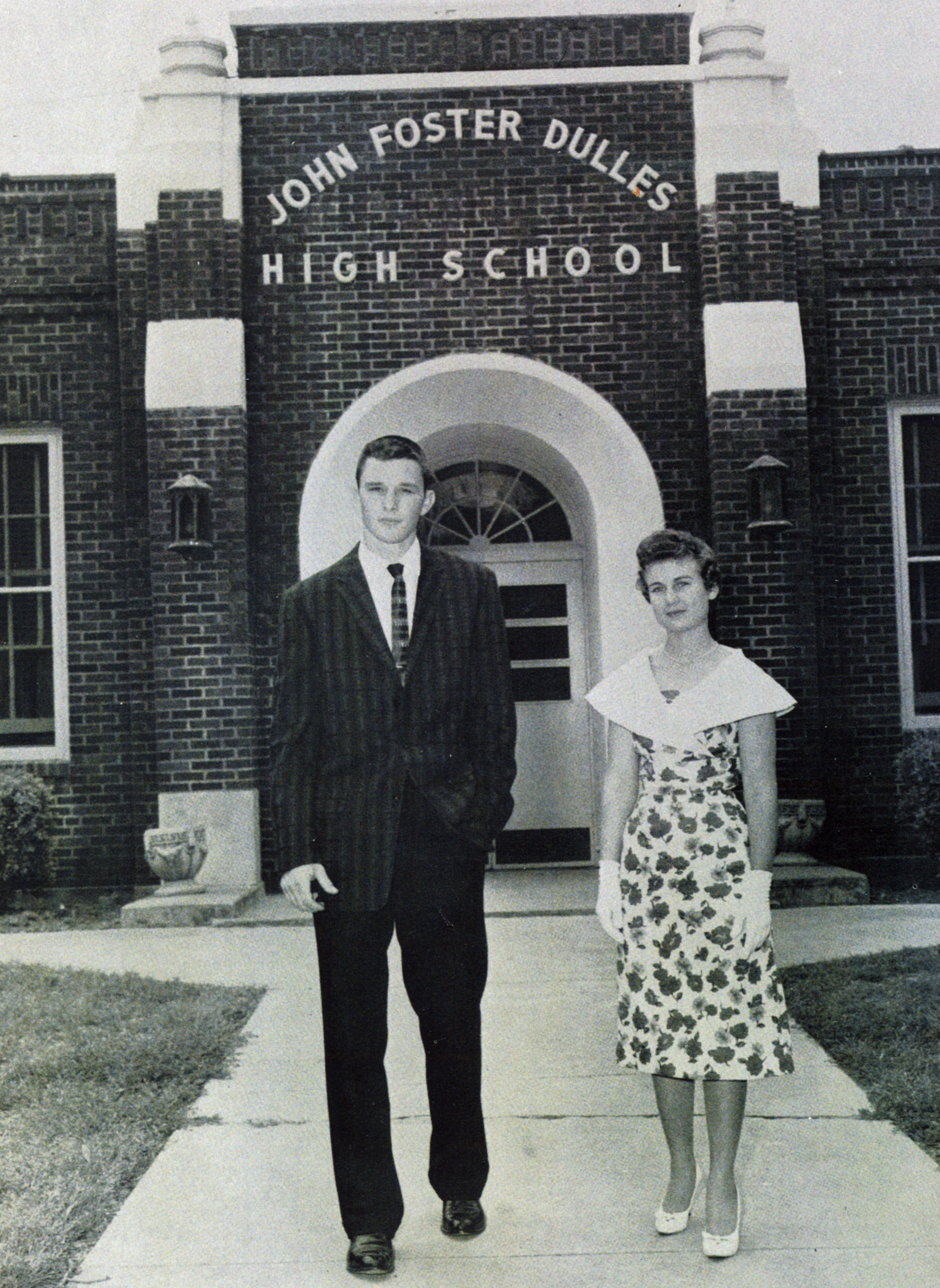 Front of Dulles High School circa 1960 